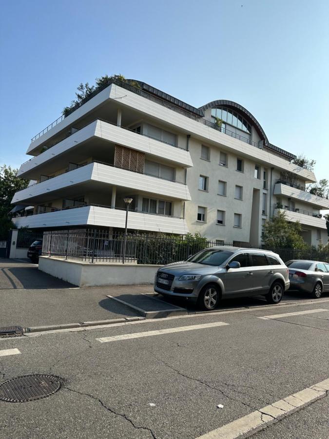 Charme Et Confort A Borderouge Toulouse Exterior foto